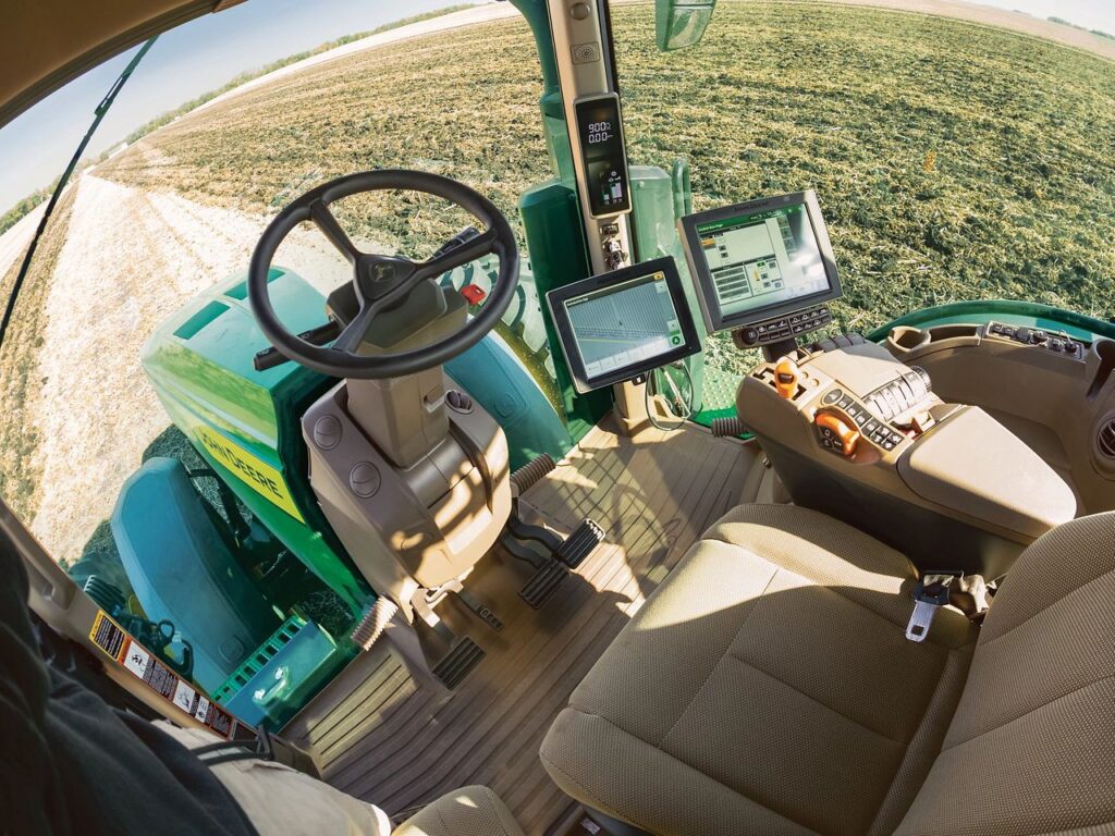 Trator autônomo John Deere